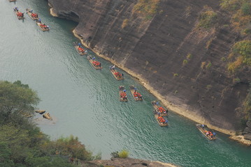 从北京到广西南宁有多远