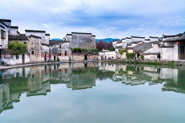 从北京到广西南宁有多远