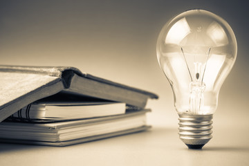 '起亚被现代收购了吗？